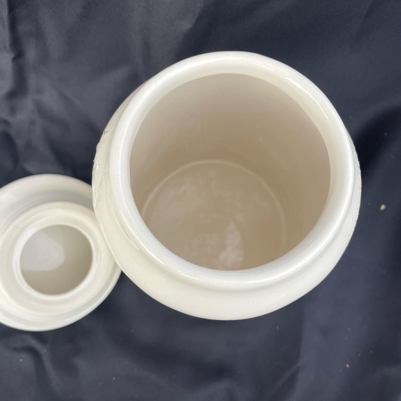 Rae Dunn 'HUGS' Jar - Picture 3 of 3